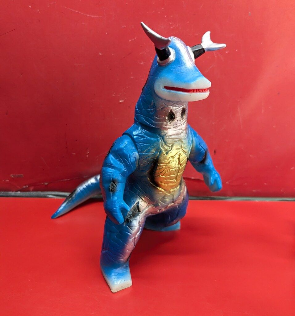 Amazon.co.jp: ブルマァク エレキング ゴールド蓄光 ZAIH : おもちゃ