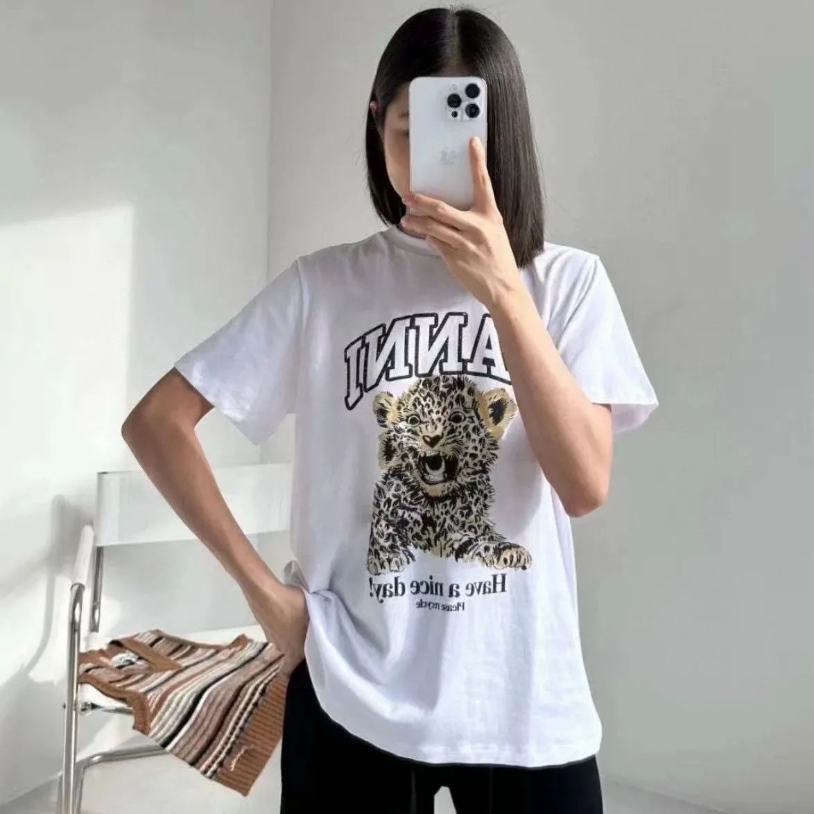 GANNI ガニー Tシャツ カットソー 半袖Tシャツ タイガー柄 カワイイ 日常 通勤 旅行 ファッション