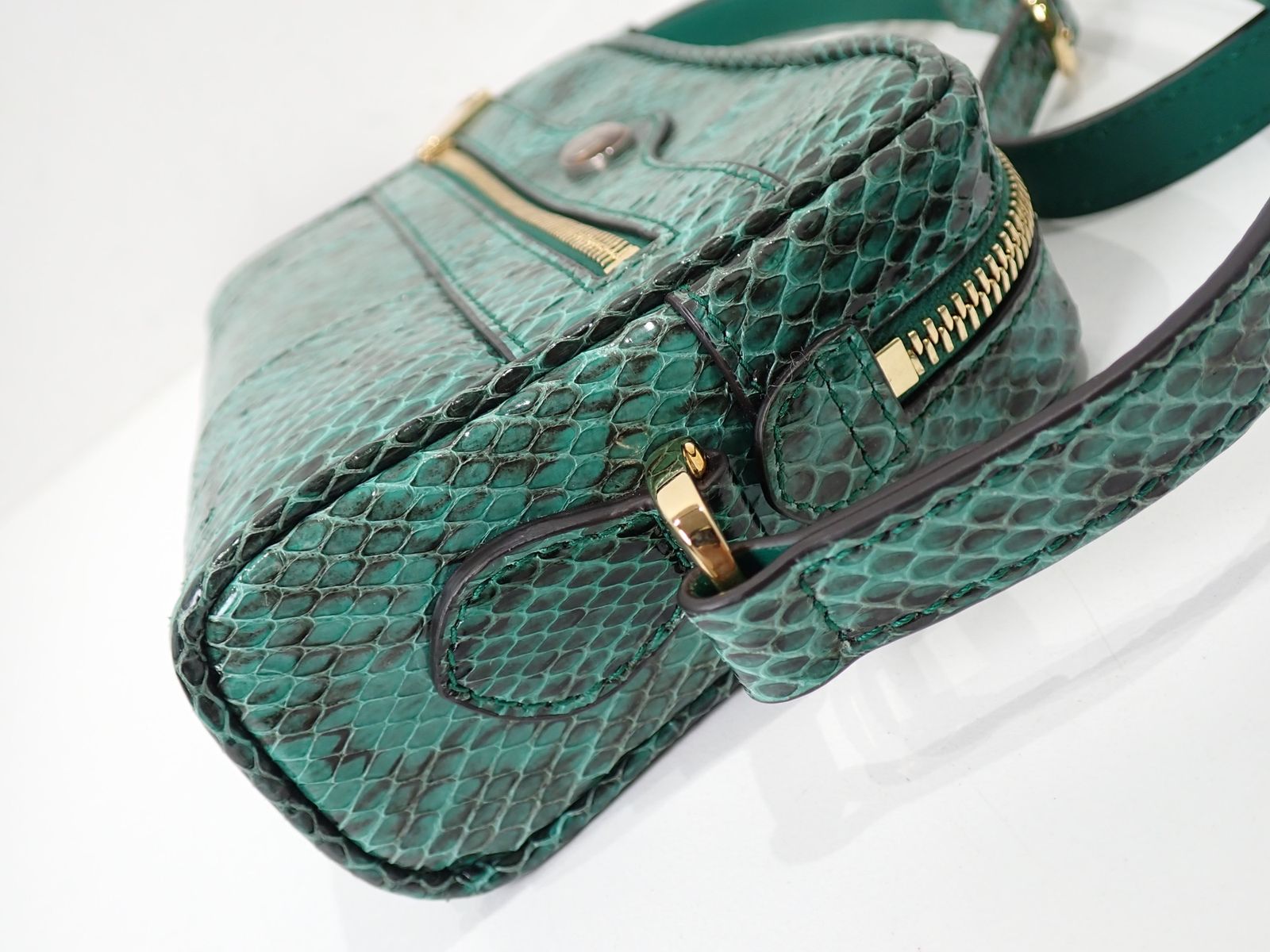 未使用品 箱付き GUCCI(グッチ) ショルダーバッグ オフィディア 