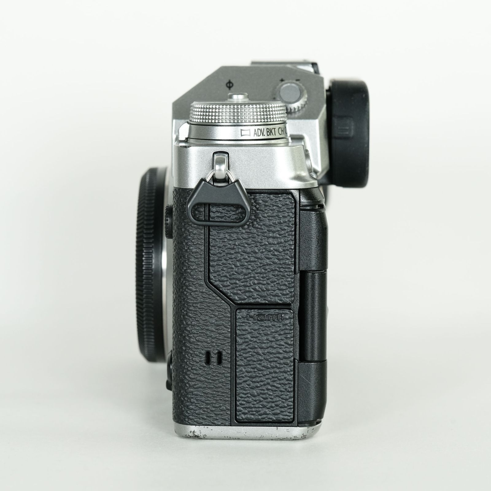 FUJIFILM X-T5 シルバー シャッター数2509回 アクセサリー多数 FUJIFILM X-T5 シルバー シャッター数2509回 アクセサリー多数