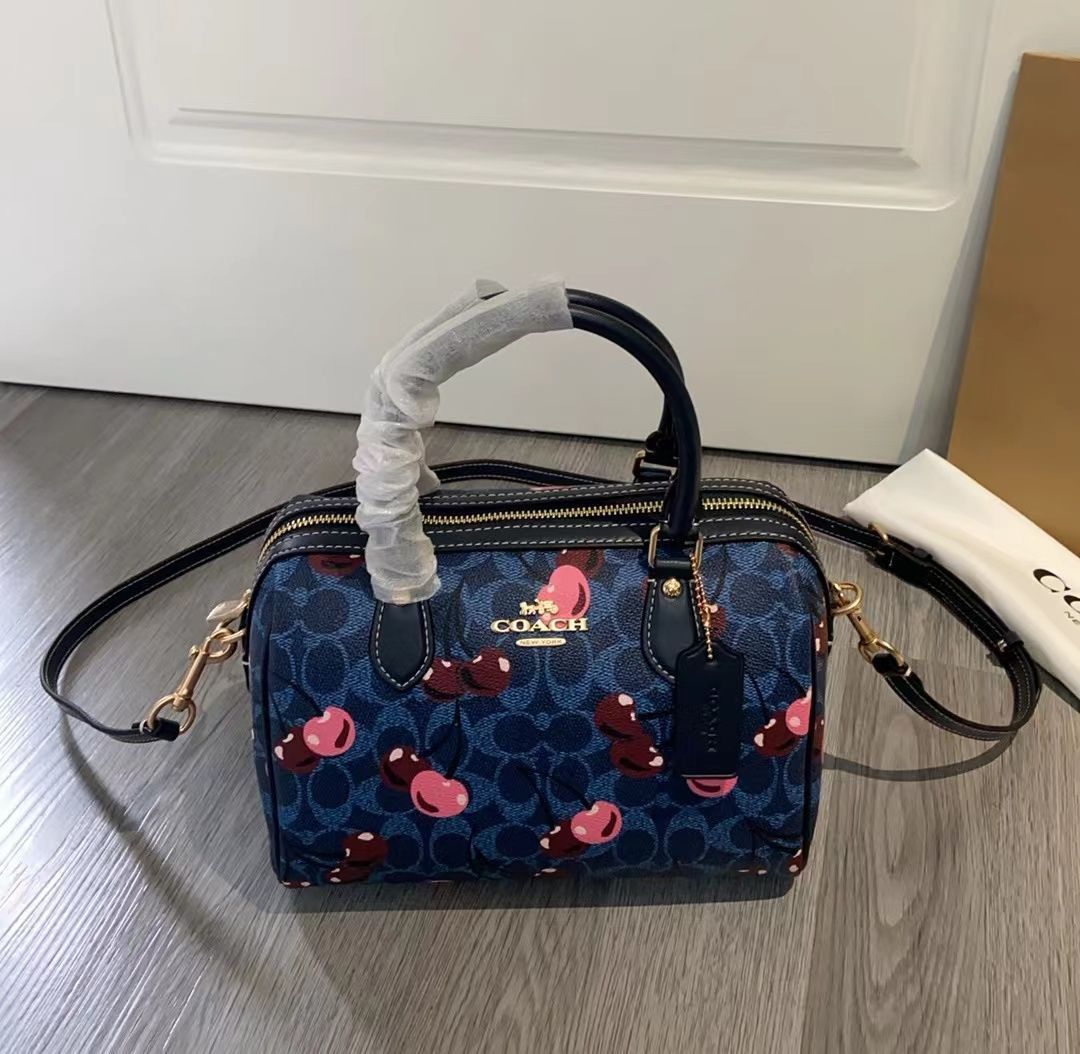 COACH OUTLET｜【公式】テリ ミニ クロスボディ バッグ