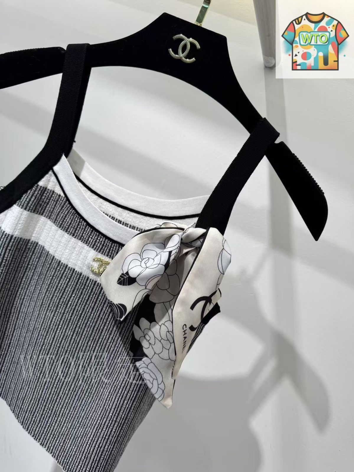 今日 Chanel スカーフ付き カミソール