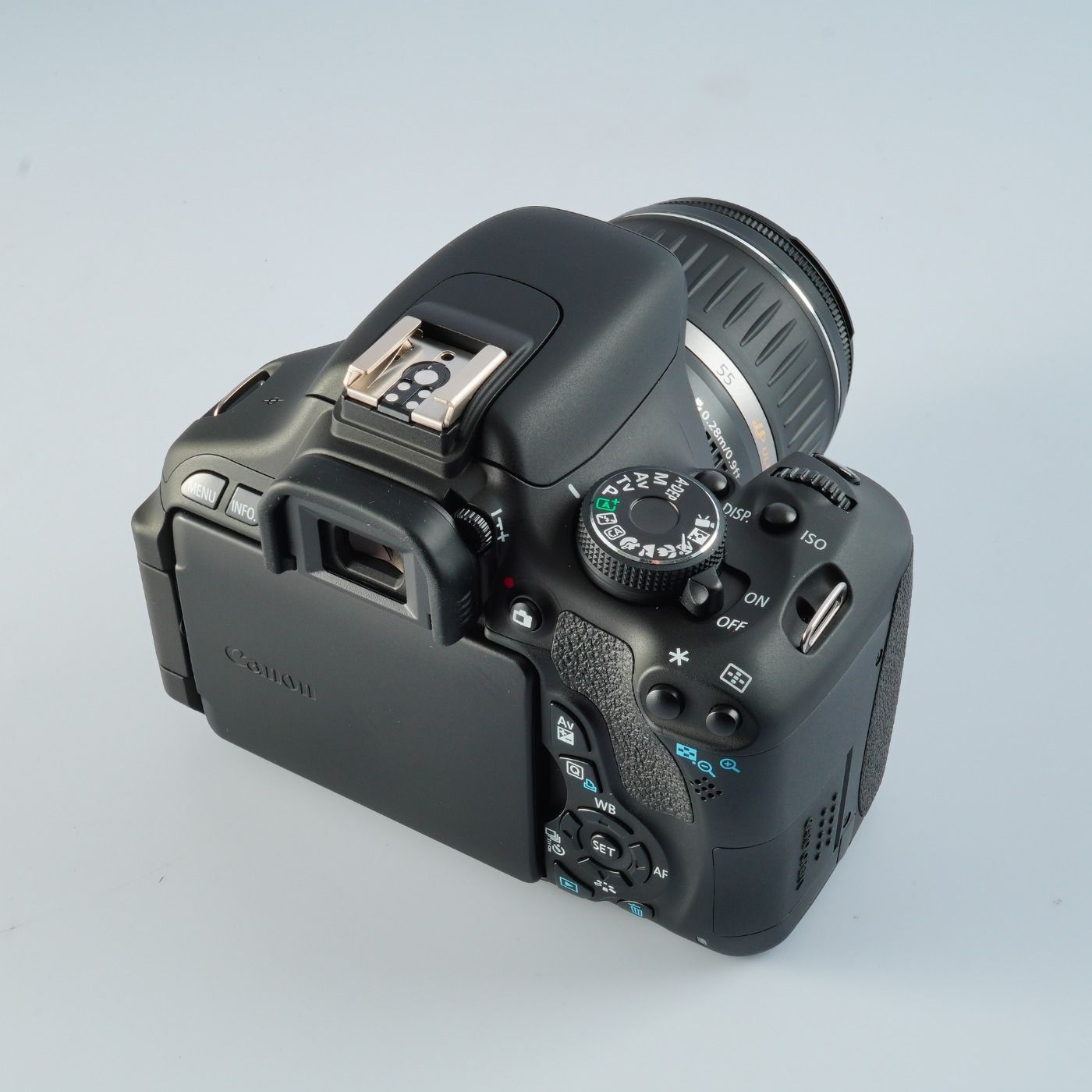 Canon キヤノン EOS Kiss X5 ( Rebel T3i ) + EF-S 18-55mm F/3.5-5.6