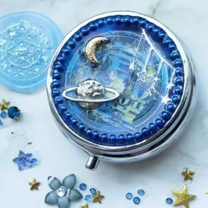 ブルーシンボルのピルケース レジンピルケース ハンドメイドレジン