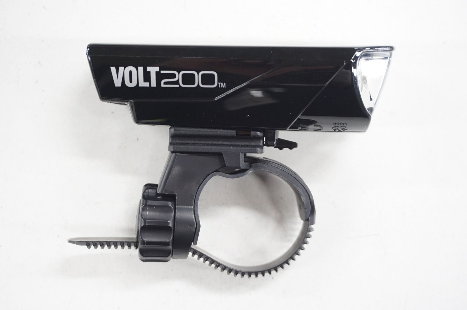 CATEYE 「キャットアイ」 VOLT200 フロントライト / バイチャリ阪急塚口店