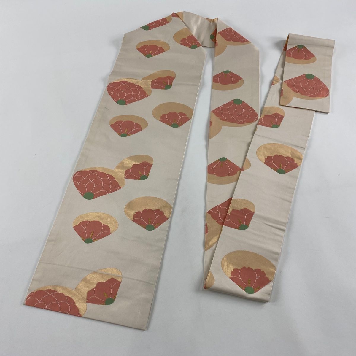 名古屋帯 秀品 桝屋高尾 落款 貝合わせ 箔 金糸 ピンクベージュ 正絹 