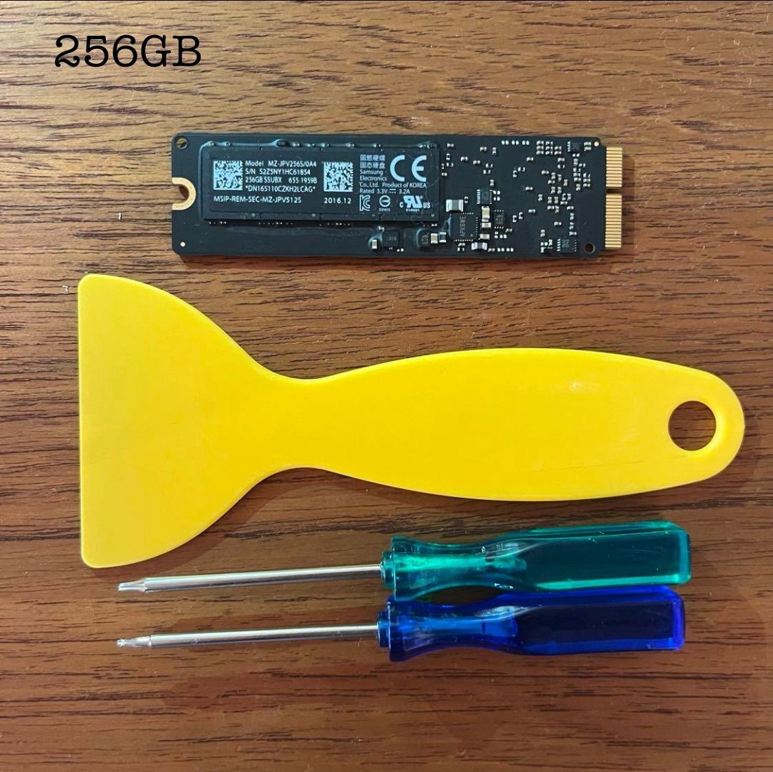 Apple純正 SSD 256GB SAMSUNG 美品 - メルカリ