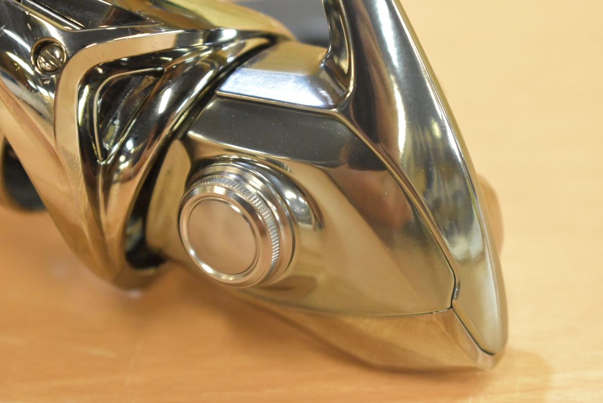 シマノ 18 ステラ 4000 XG SHIMANO STELLA スピニングリール サーフ 磯 ライトショアジギング シーバス フラットフィッシュ