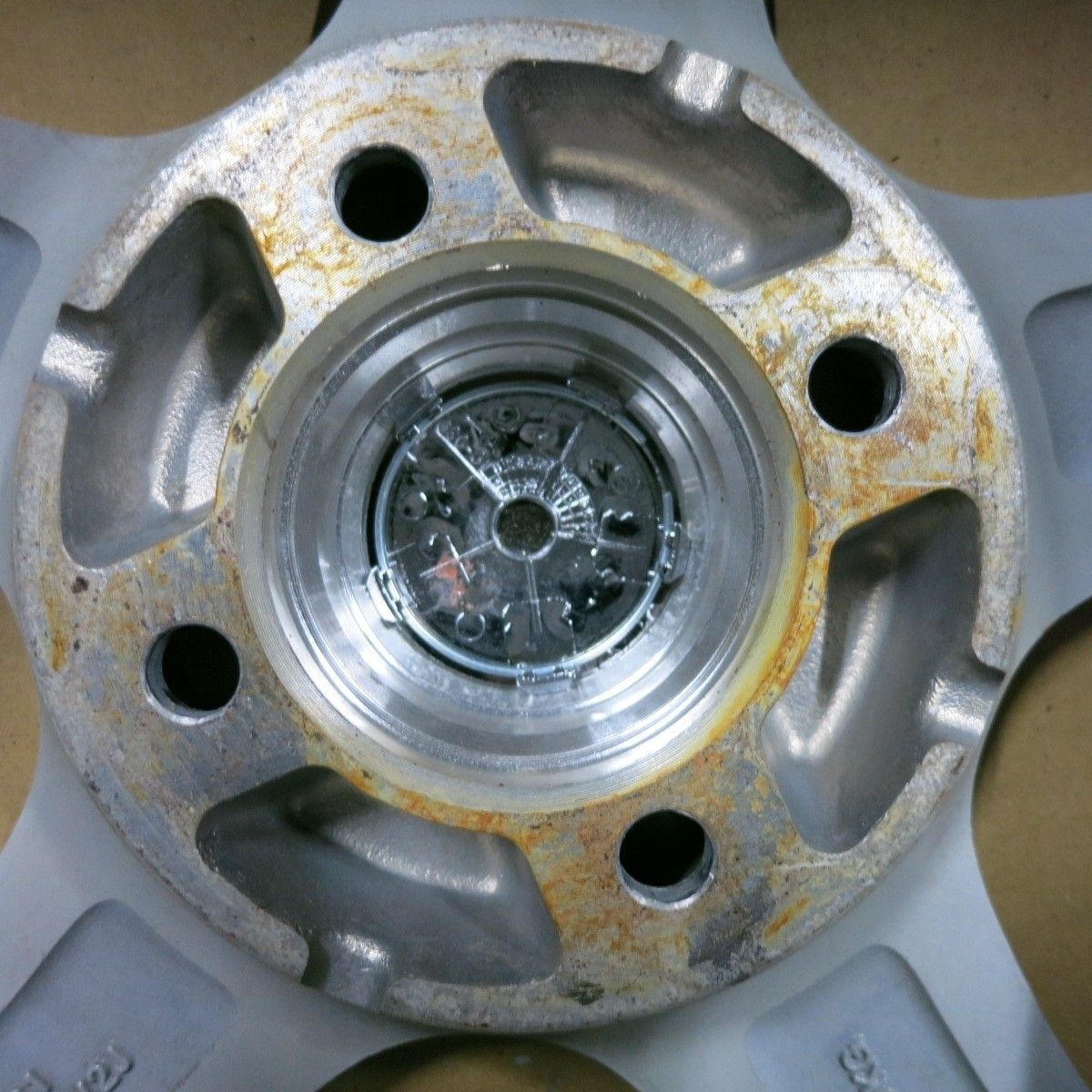 14×5.5J PCD100|4H