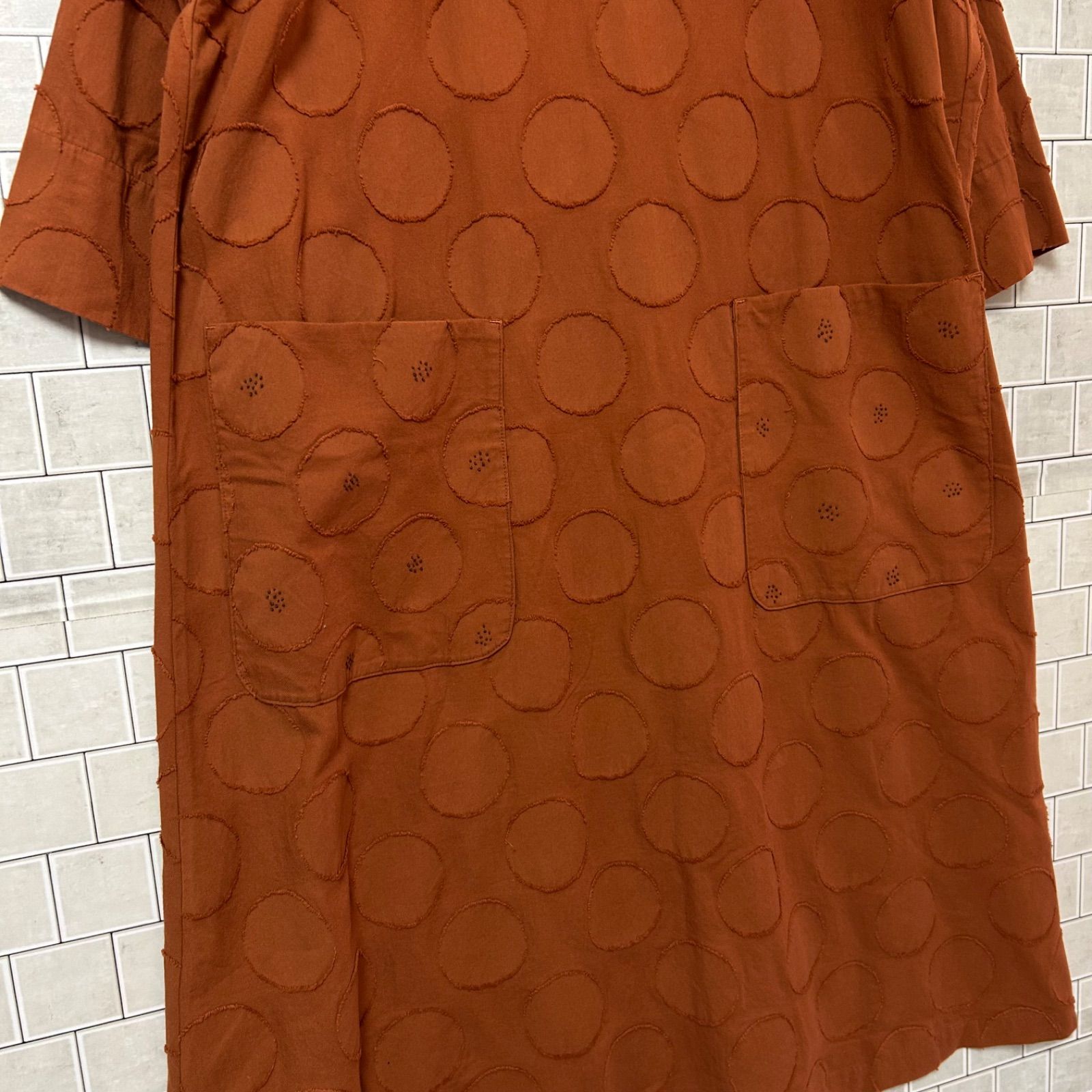 群言堂 根々 工房ワンピース あんぱんモチーフ ポケットゴマ刺繍