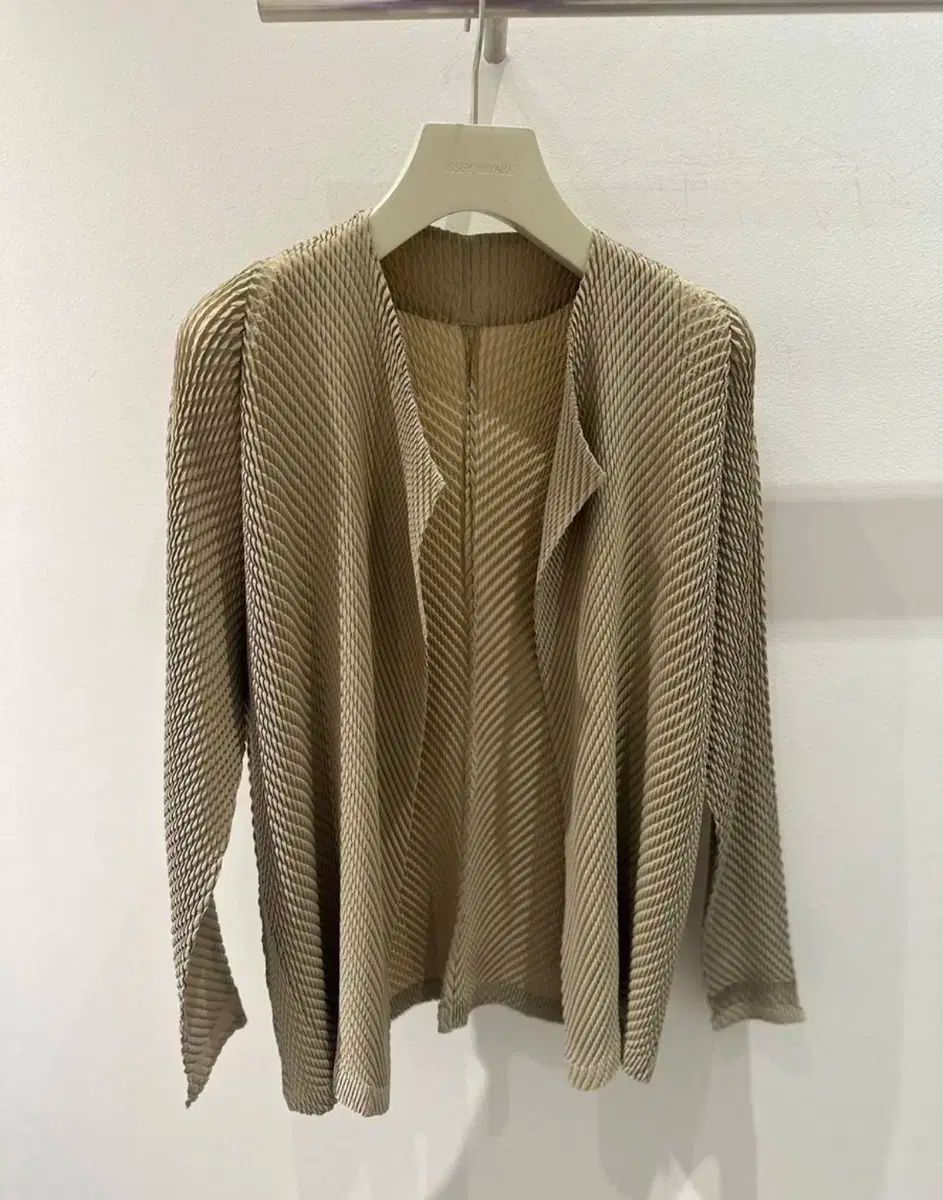 イッセイミヤケ 롬버스 アッシュベージュ 3種 SET