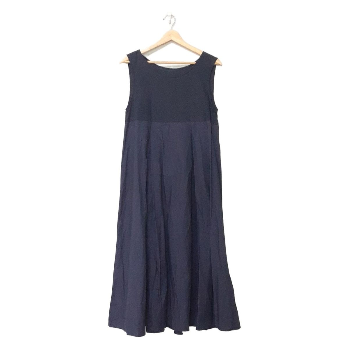 - ダークネイビー×ネイビー