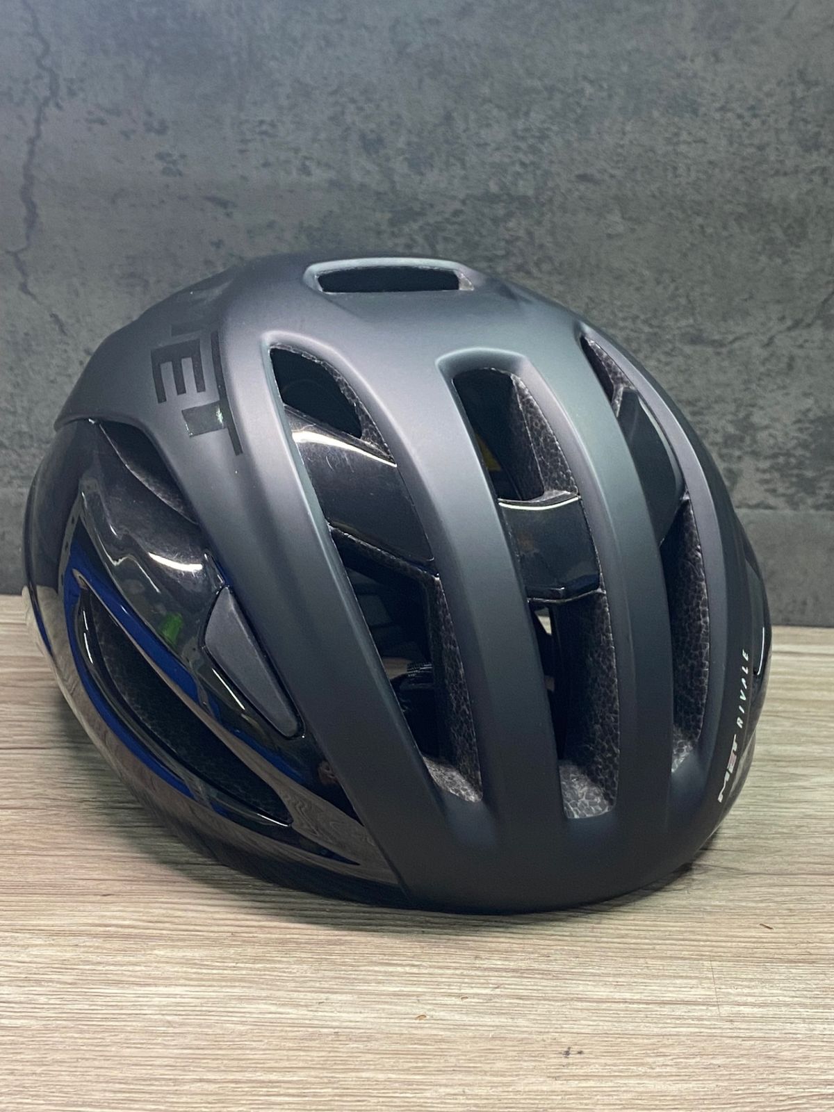 JK534 メット MET RIVALE ヘルメット 黒 L 58-68cm 2025 12製造