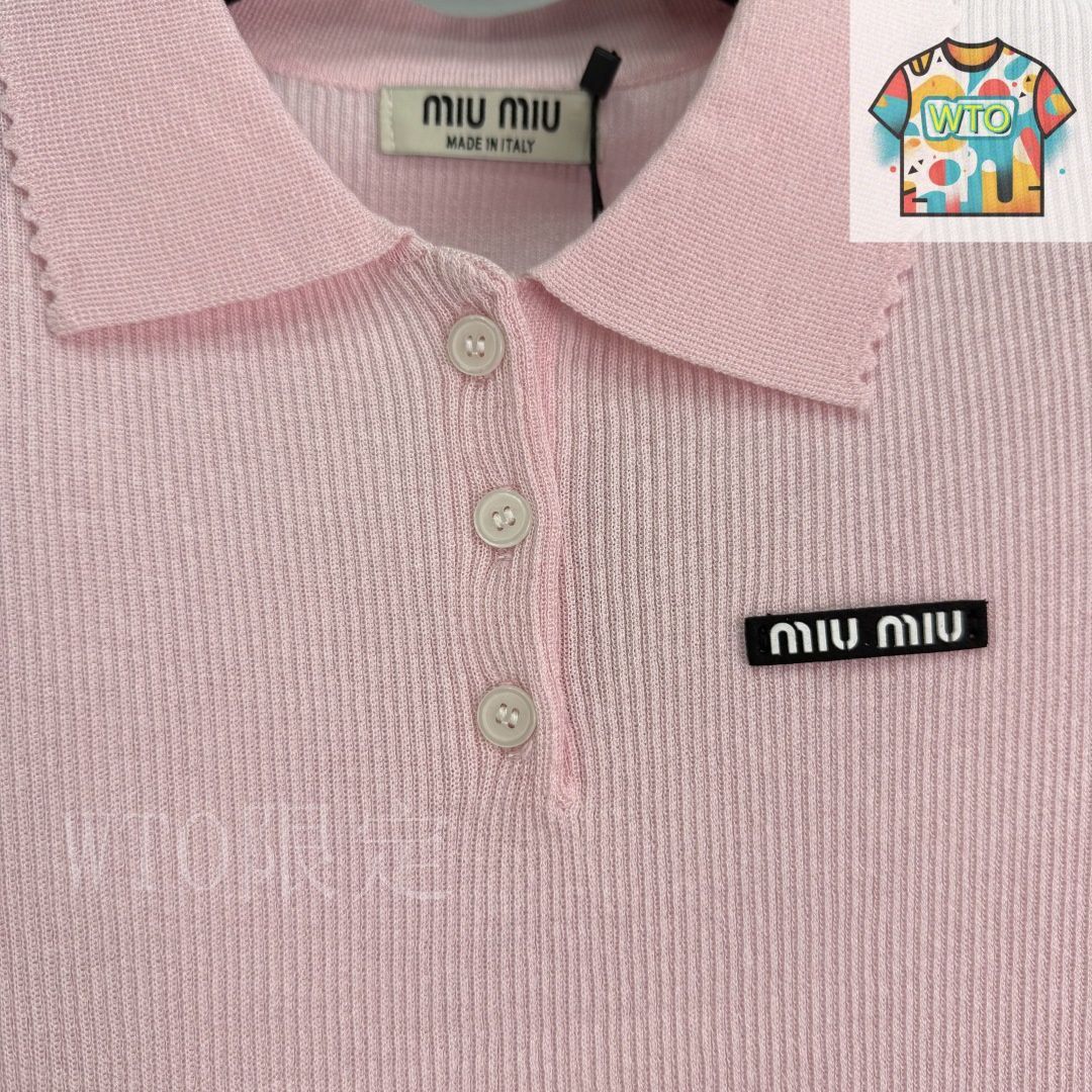 MIU MIU 水色 ショートスリーブニット オープンカラーショートスリーブニット | ファッション通販