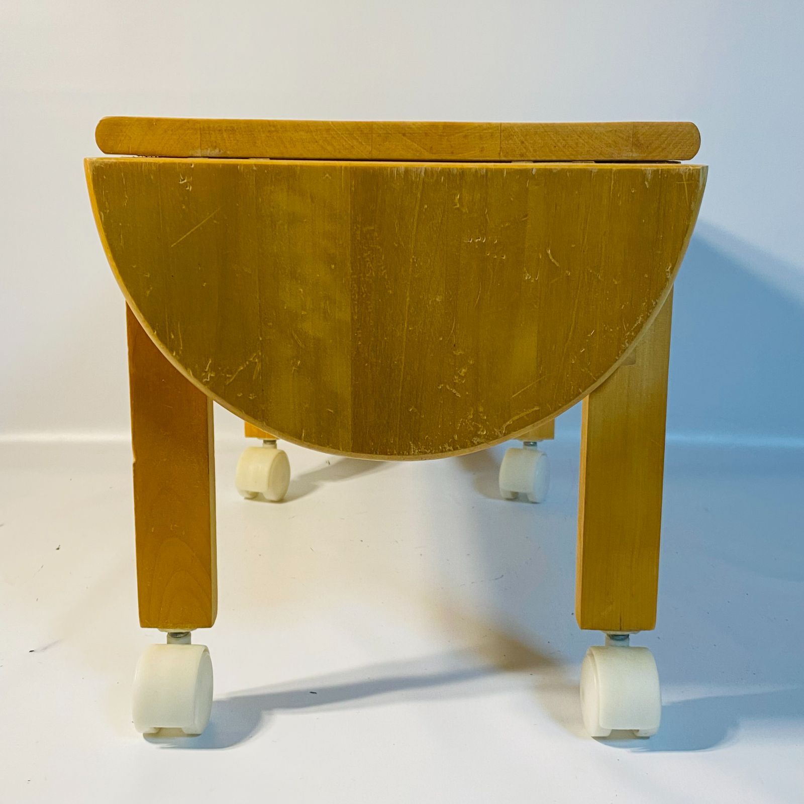 可動式バタフライ天板 引出し付きネストテーブル