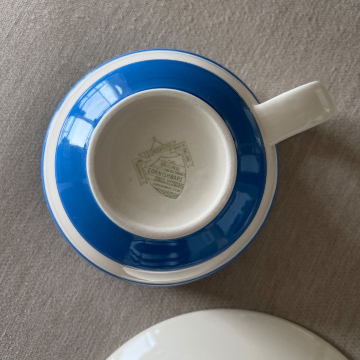 UK直輸入】日本未発売！コーニッシュウェア カップ＆ソーサー