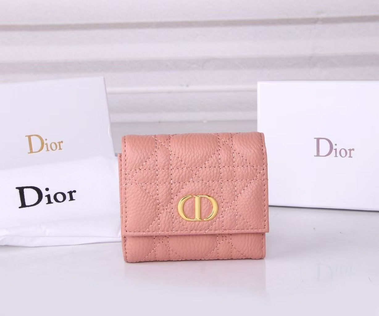 新品未使用 DIOR 財布[本日特価|新品未使用品] - メルカリ