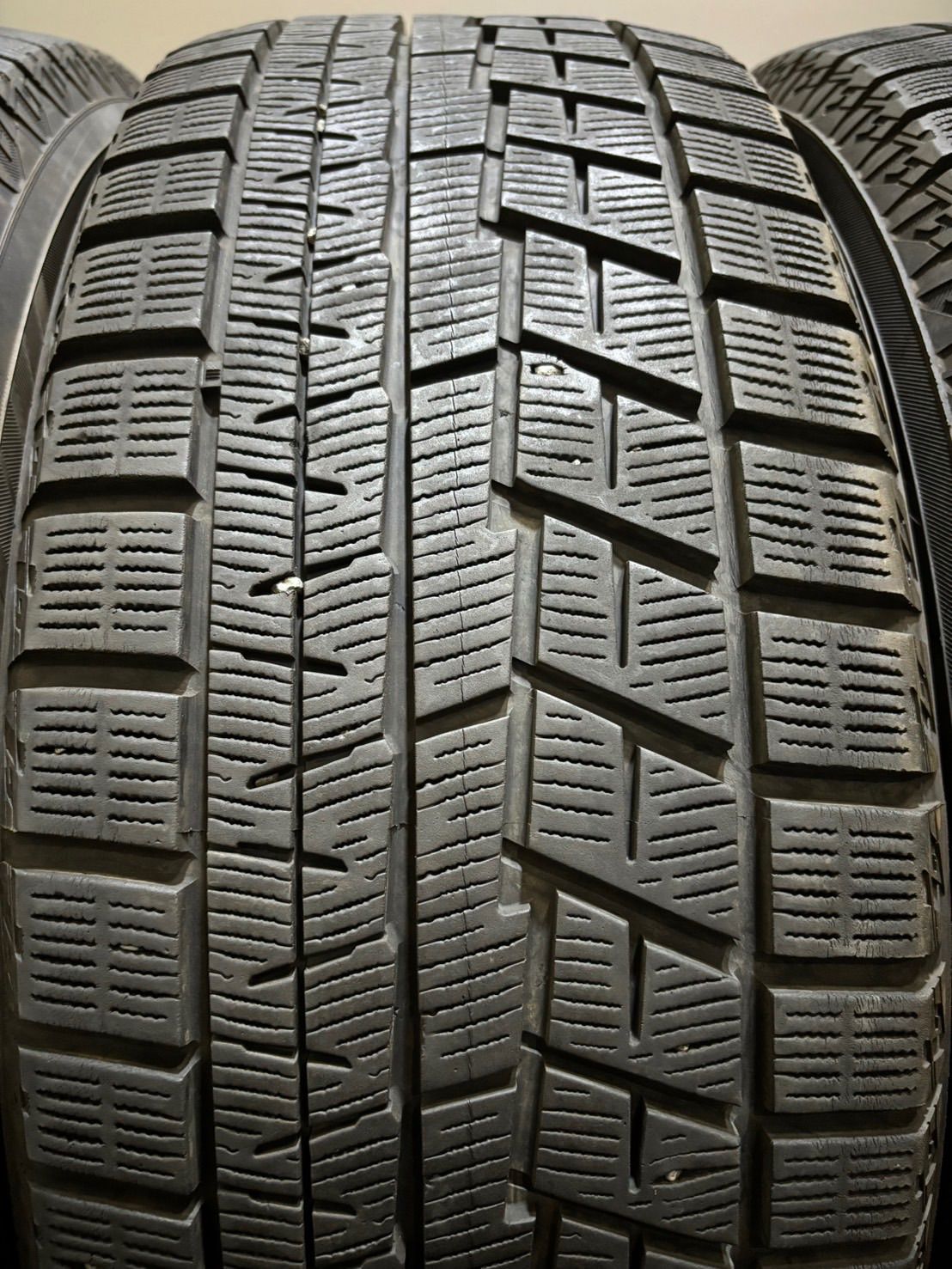 ★215/55R17 YOKOHAMA/ice GUARD iG60 17年製 スタッドレス 4本 ヨコハマ アイスガード クラウン ヴェゼル オデッセイ (3-G212)