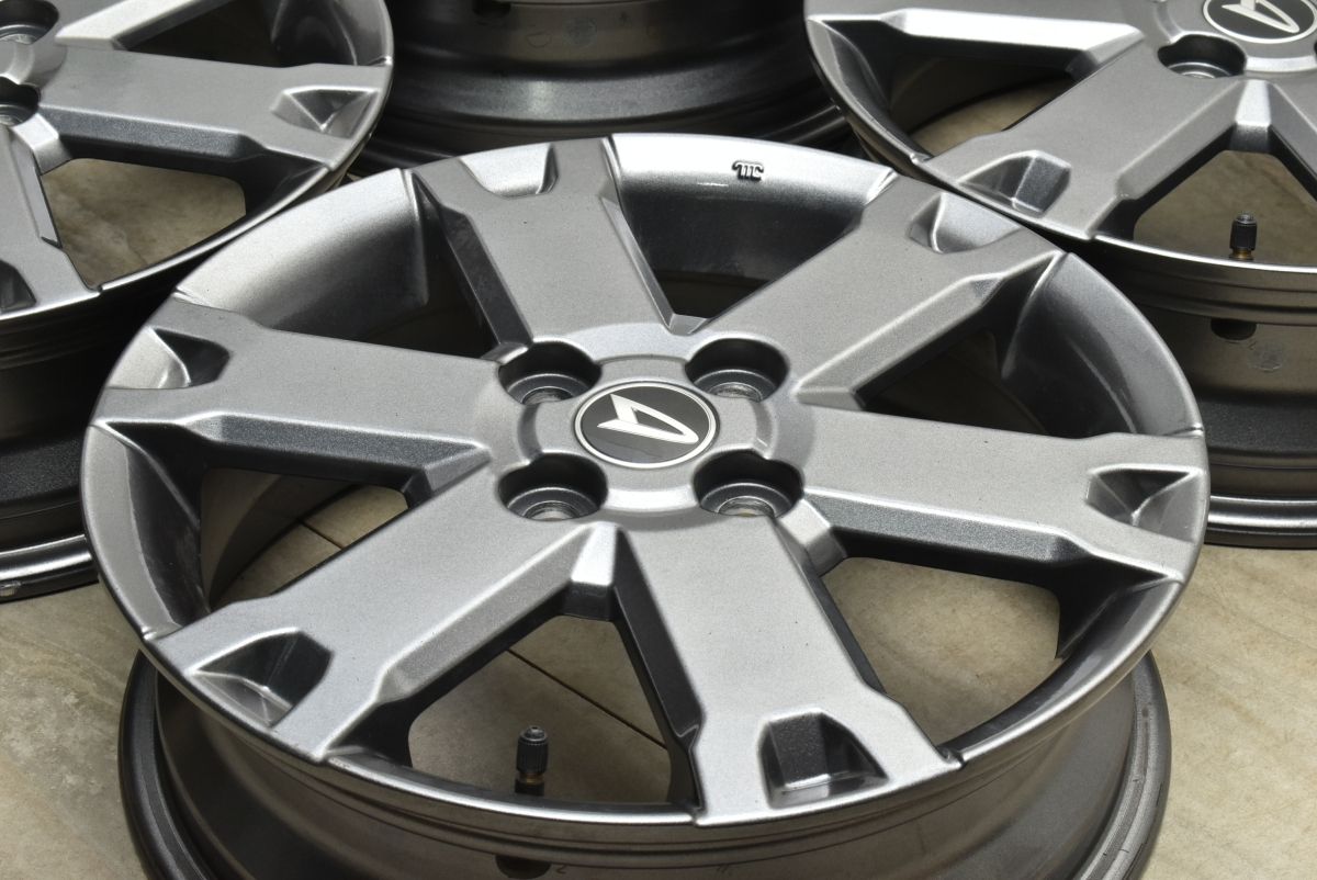 美品】ダイハツ タフト G ダーククロムベンチャー 純正 15in 4.5J +45