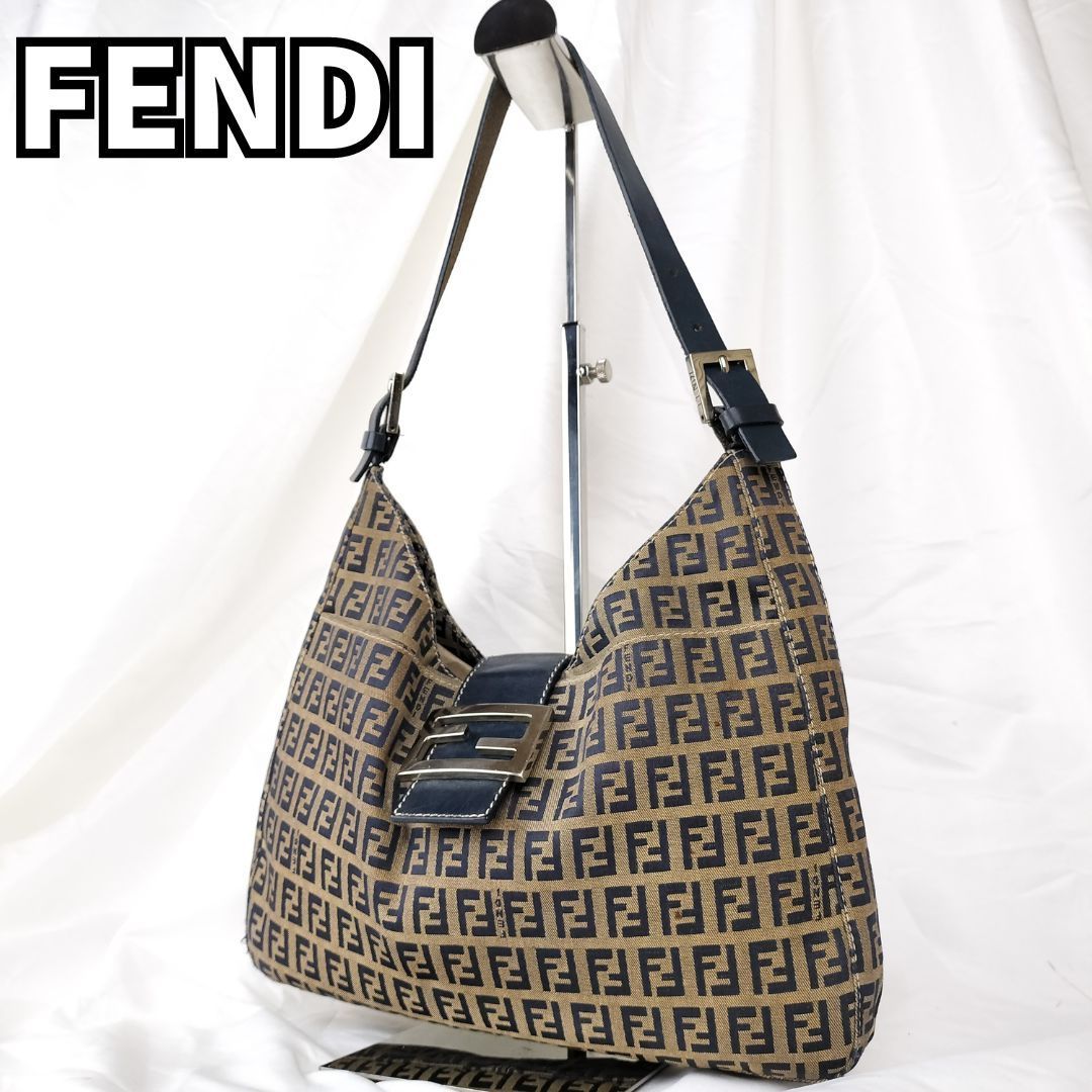 高貴なヴィンテージ✨】 FENDI フェンディ ショルダーバッグ マンマバケット ズッキーノ柄 肩掛け ベージュ ネイビー - メルカリ