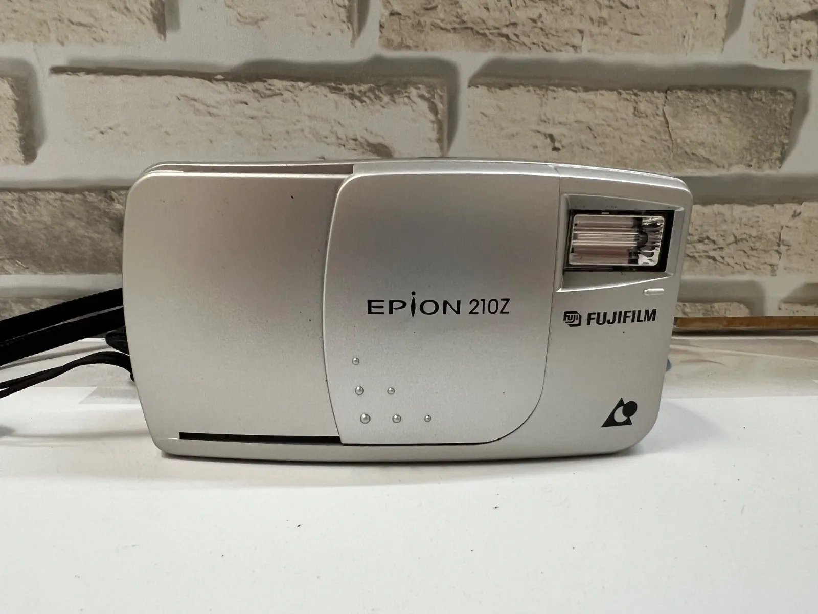 富士フィルム EPION 10 Amazon.co.jp: ｜フィルムカメラ｜富士フィルム エピオン10 EPION