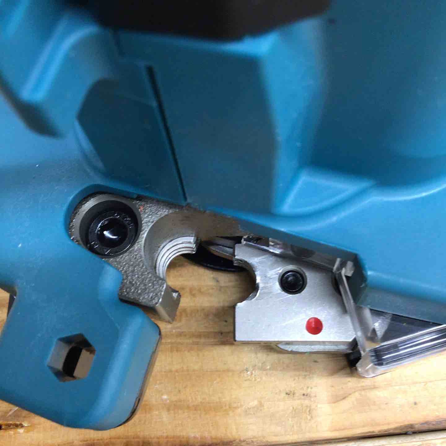 makita コードレス全ネジカッター