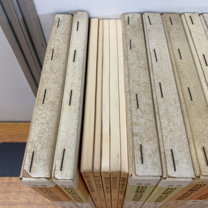 ■02)【同梱不可】法律などの本 まとめ売り約65冊大量セット/法学/民法/裁判/不動産登記/我妻栄/有斐閣/取引/農地法/証券/債権/消費者/C □02)【同梱不可】法律などの本 まとめ売り約65冊大量セット