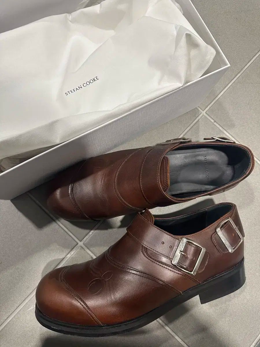 42 スティーブン クック バイカー THE B ドビ ブラウン