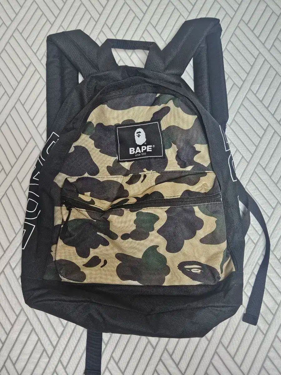 A BATHING APE リュック SHARK DAY PACK（バックパック/リュック）｜A BATHING APE（ア