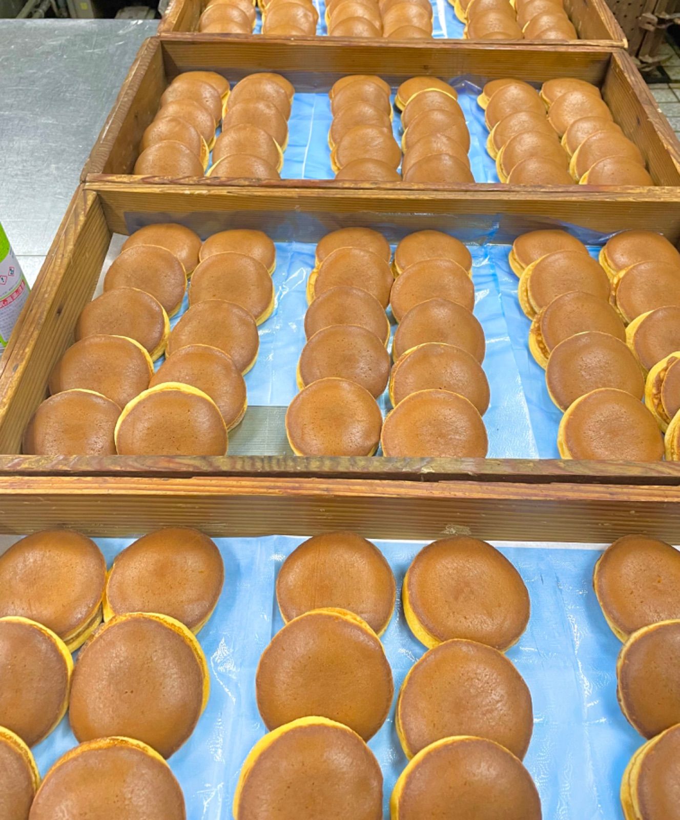 どら焼きの皮250組500枚 手作り和菓子 2-2出来たてどら焼きの皮 手作り和菓子 8組16枚 - メルカリ