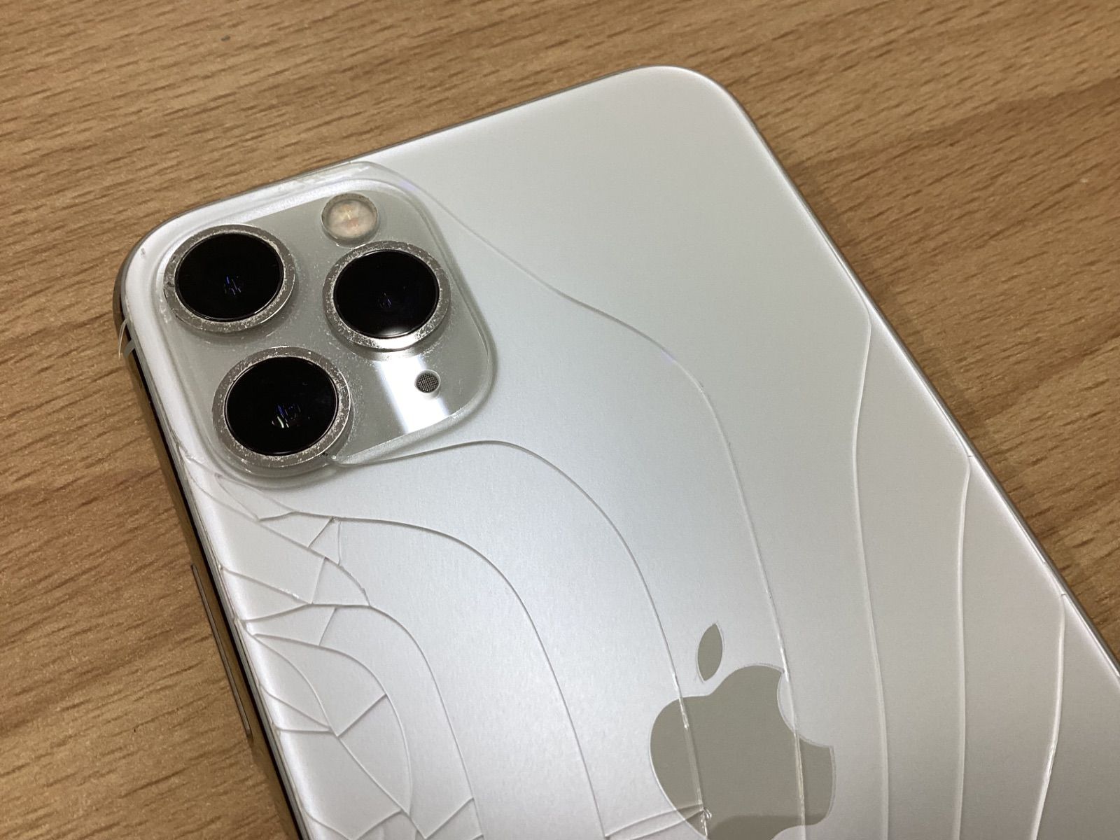 SIMロック解除済みiPhone11本体 64GB バッテリー70% 【公式通販】