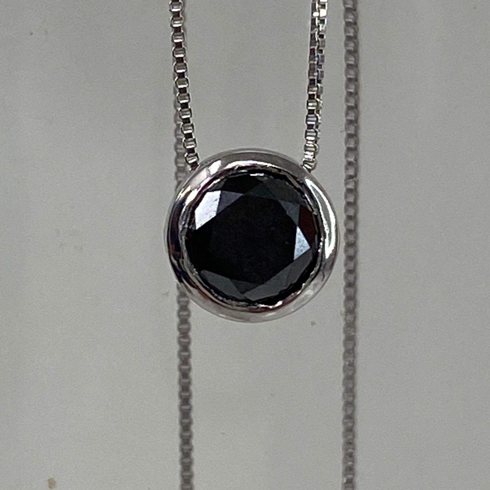 K18YG AU750 18金 天然ブラックダイヤモンド 0.7ct ピアス K18YG AU750 18金 天然ブラックダイヤモンド 0.7ct ピアス