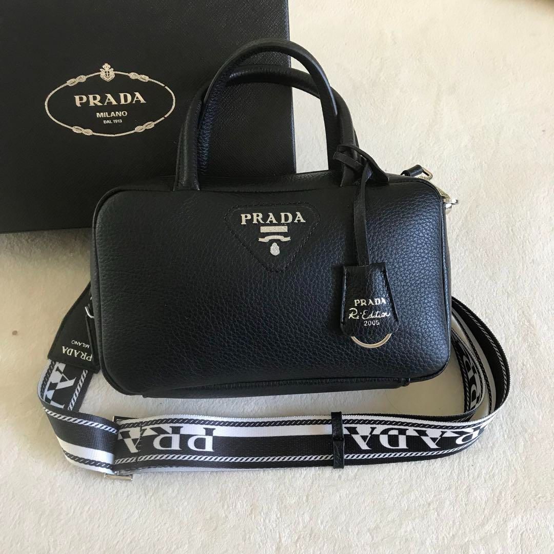 新品prada レザー ショルダーバッグ - メルカリ