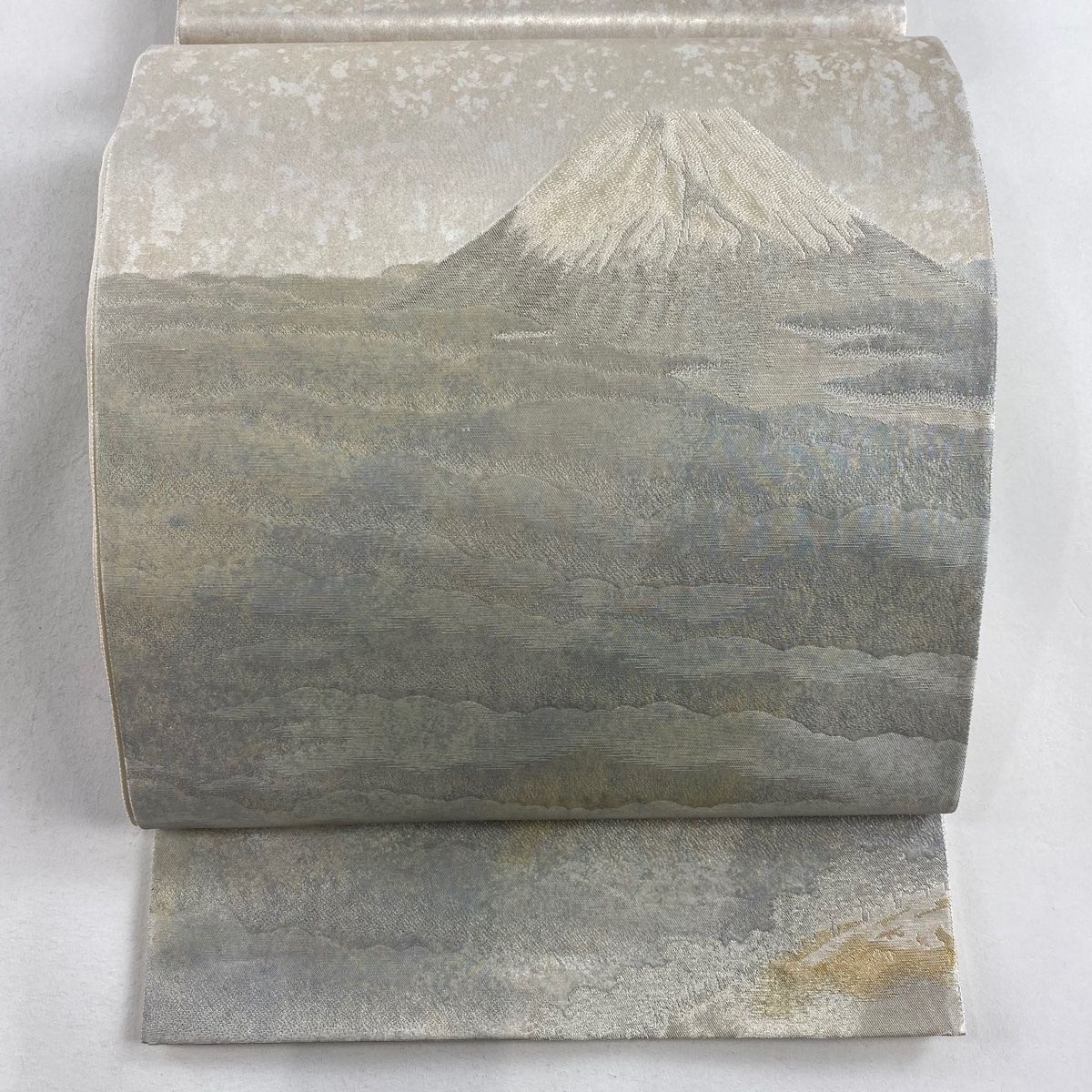袋帯 美品 名品 じゅらく 落款 横山大観 朝陽霊峰 風景 金銀糸