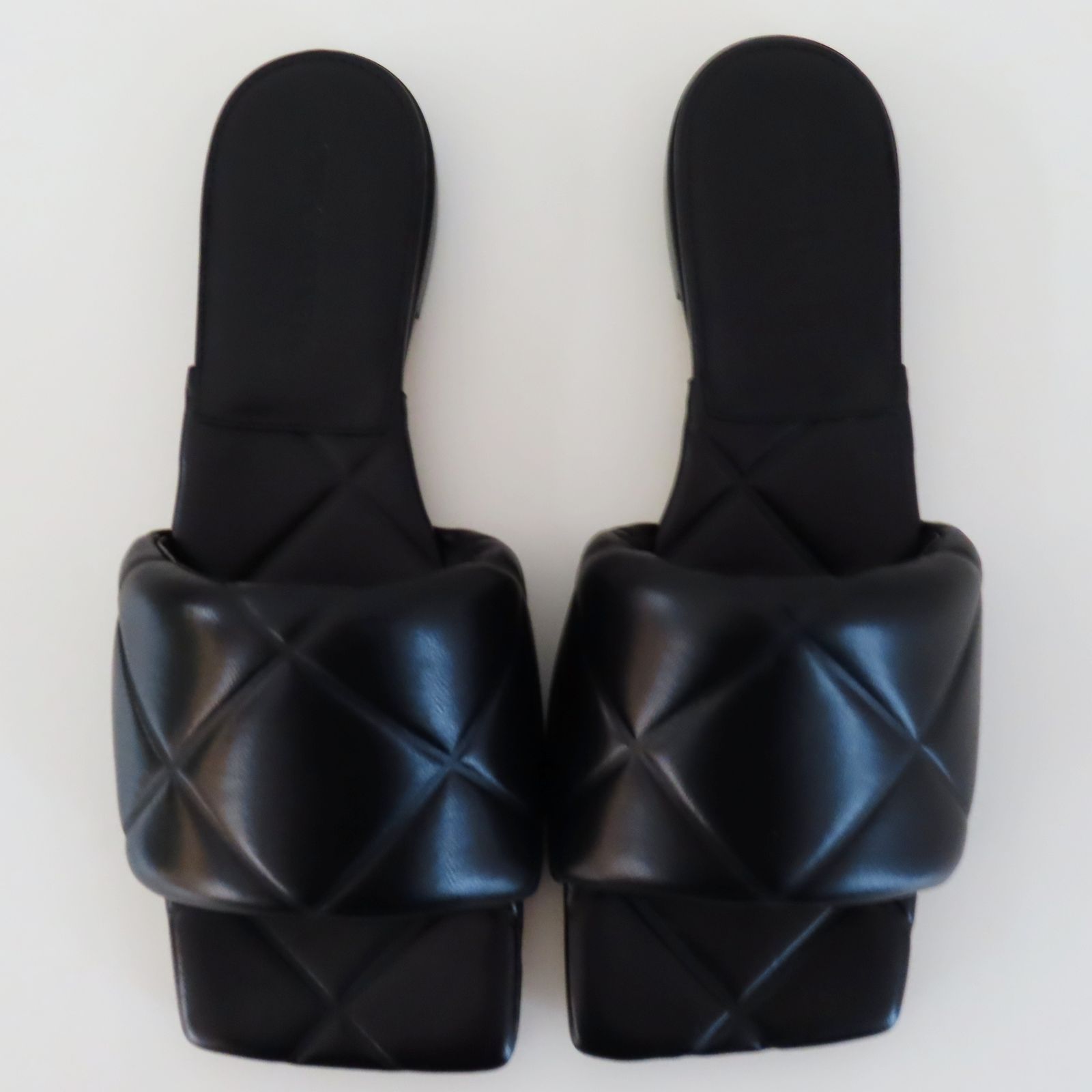 K10 極美品 BOTTEGA VENETA ボッテガヴェネタ キルティングレザー  