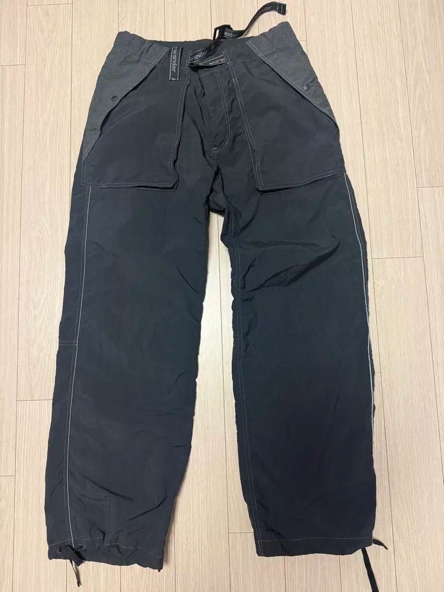 and wander アンドワンダー パーテックス ナイロン リップ パンツ ブラック 3 サイズ