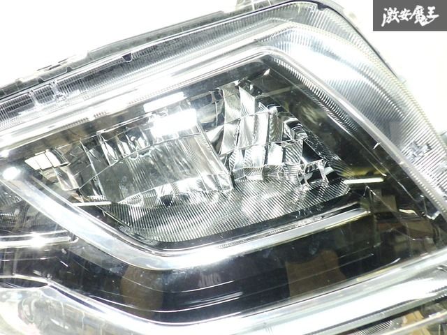 タントカスタム　la650s　左ヘッドライト　koito100-69075 外装・エアロ・LA650S タントカスタム 左側 ヘッドライト・1.8万