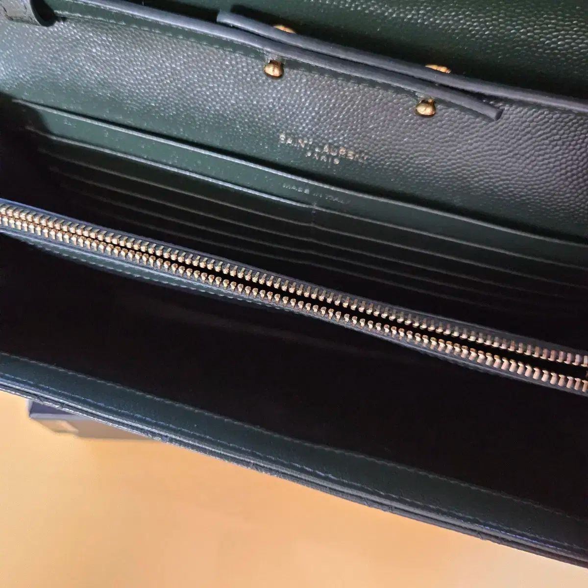 Saint Laurent サンローラン マトラッセ エンベロープ チェーン WOC クロスバッグ DECORATOM_COM_BR