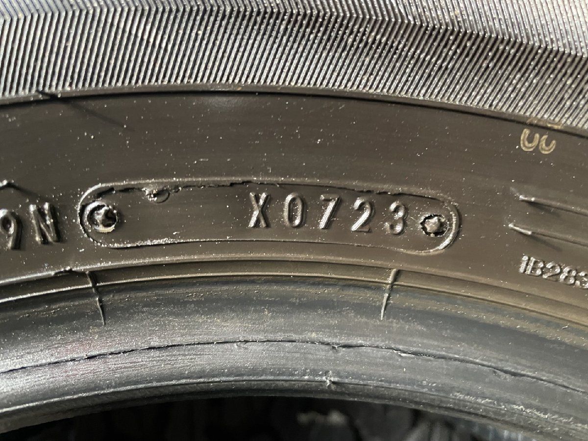 DUNLOP WINTER MAXX WM02 195/65R15 15インチ スタッドレス 4本 22～23年製 バリ溝 プリウス ステップワゴン  ノア ヴォクシー等　(KTJ016)