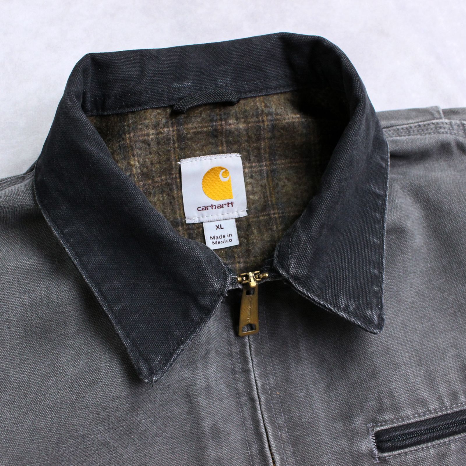 CARHARTT】カーハート メキシコ製 J97 GVL デトロイトジャケット グラベル 企業ロゴ刺しゅう 2016年 - メルカリ