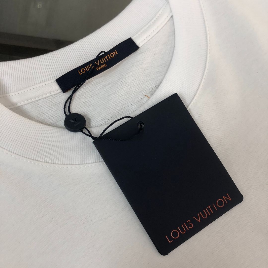 【快適な着心地♪】Louis Vuitton★コットンクルーネック 快適な着心地♪】Louis Vuitton☆コットンクルーネック