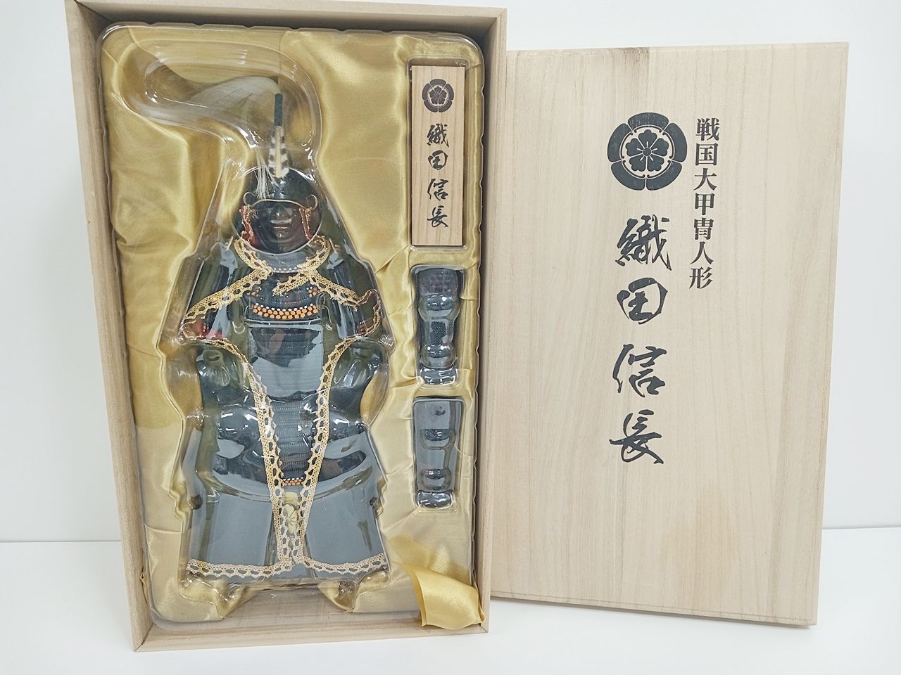 Amazon | 戦国武将甲冑フィギュア A-8戦国武将Aタイプ・織田信長