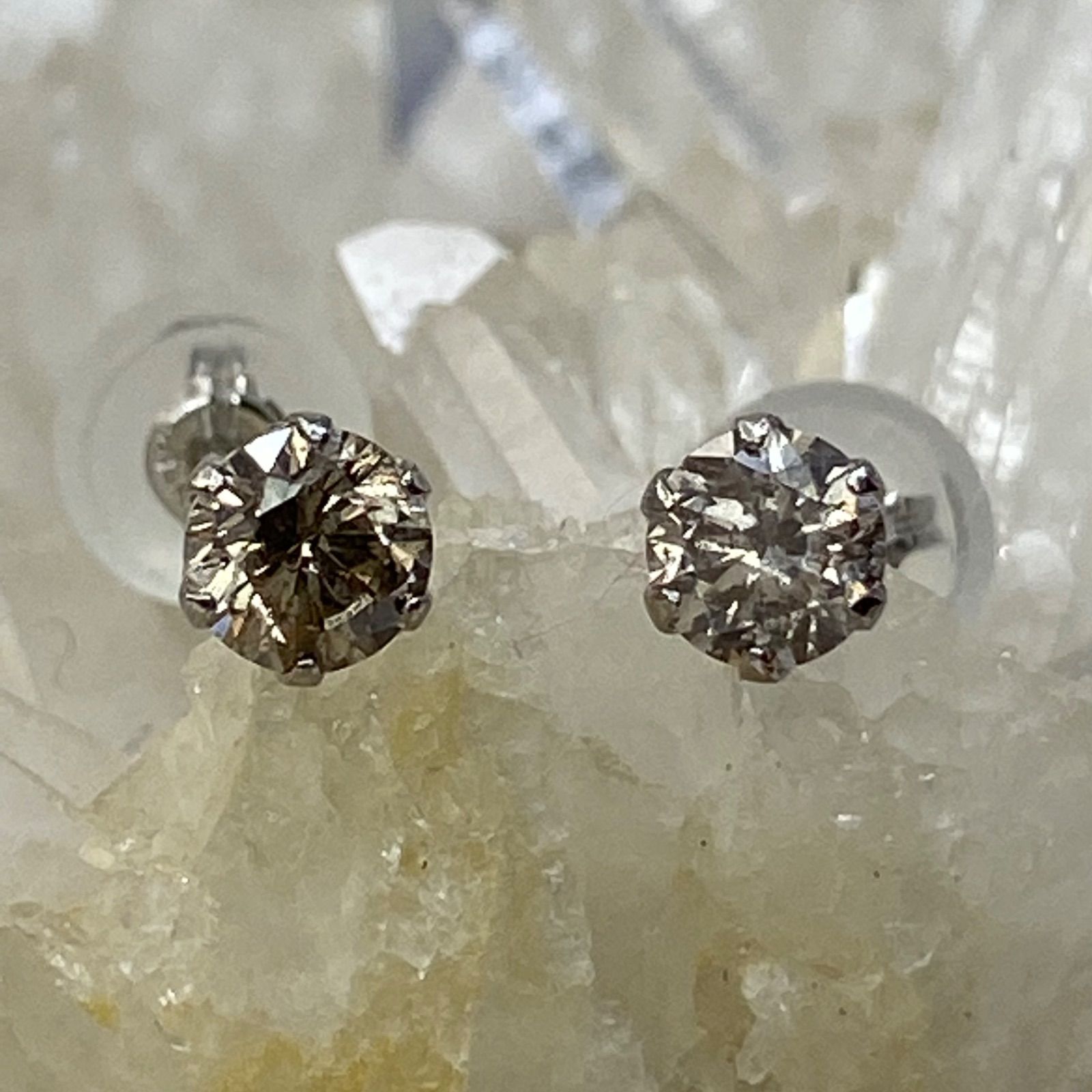 pt900 プラチナ 天然ダイヤモンド 0.4ct ピアス - メルカリ