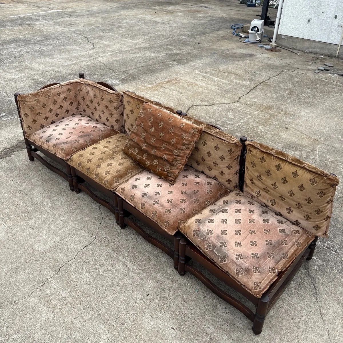 ? |NAGANO INTERIOR|ソファ コーナーソファ 大型家具 ファブリック スツール 年代物 昭和レトロ ジャパニーズモダン アンティーク ビンテージ ヴィンテージ 木製 天然木材 茶色 ブラウン 長野 店舗引き取り 値引きあり