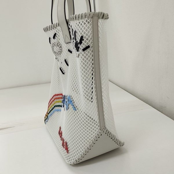 ANYA HINDMARCH アニヤハインドマーチ トートバッグ ホワイト系 メッシュ 虹 レインボー | B255 - メルカリ