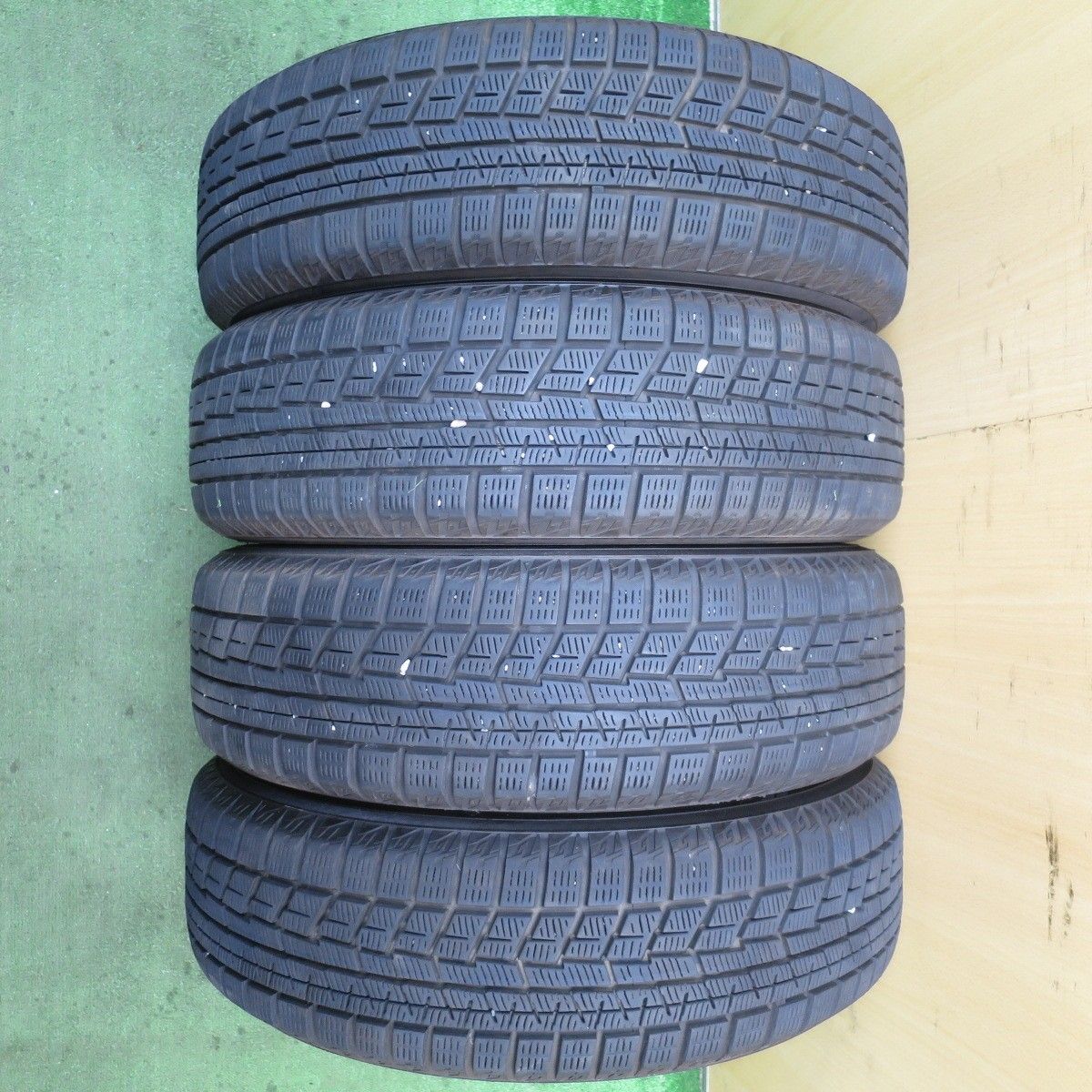 バリ溝！21年！8.5分☆スタッドレス 155/65R14 ヨコハマ アイスガード 