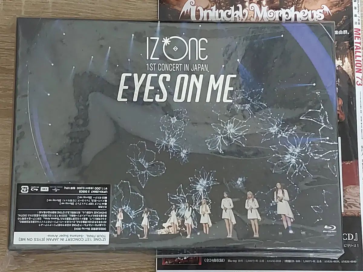 IZ*ONE アイズワン IZONE 1ST CONCERT IN JAPAN Blu ー Ray