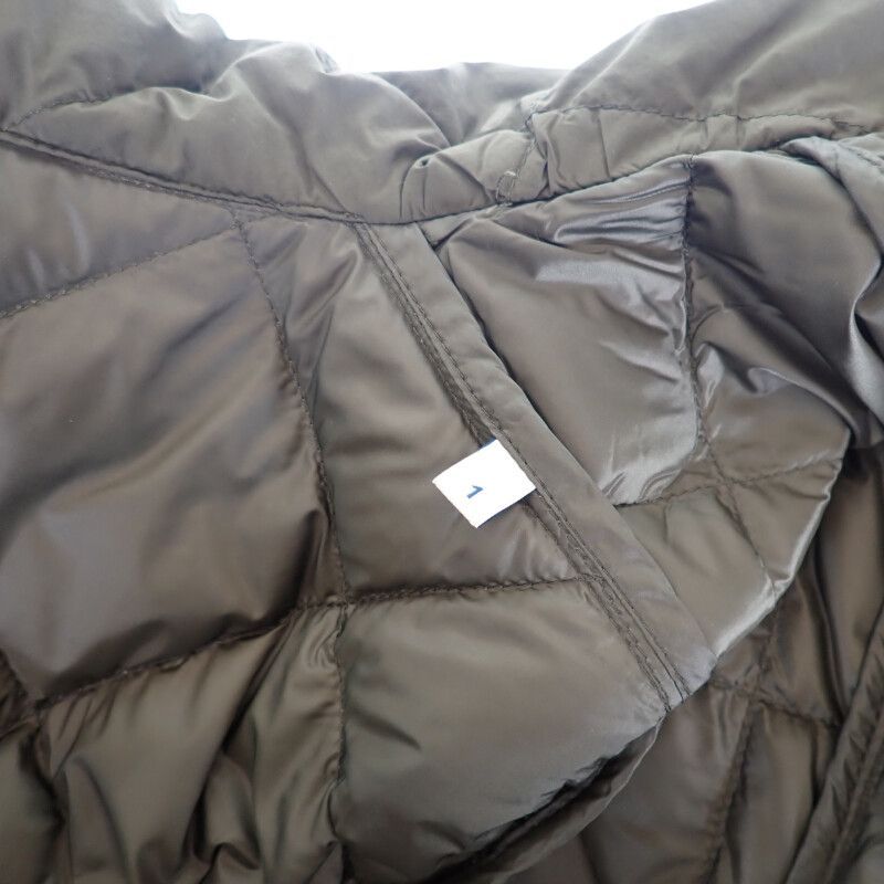 Moncler】CAPRIER キルティング ロングダウンコート アウター Moncler】CAPRIER キルティング ロングダウンコート アウター