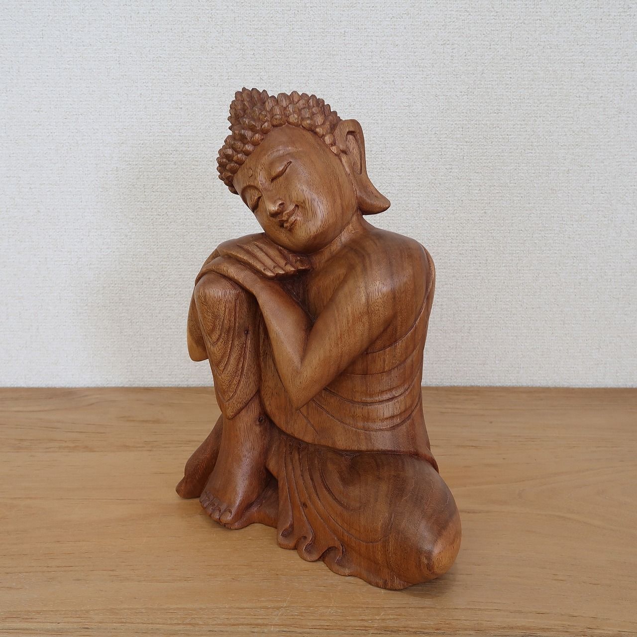 ブッダの木彫り 30cm 座像 スワール無垢材 【木製仏像 仏陀置物 釈迦