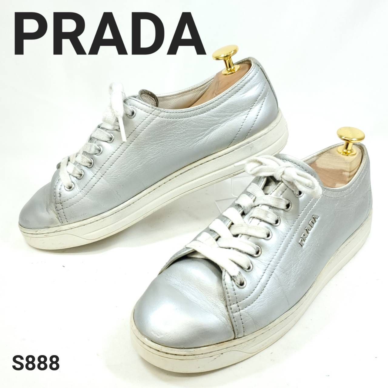 PRADA レースアップシューズ　シルバー プラダ レースアップスニーカー ローカット シルバー ロゴ 36 レザー